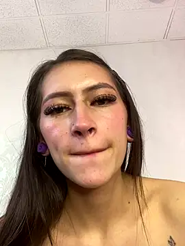 sara17_'s cam snapshot