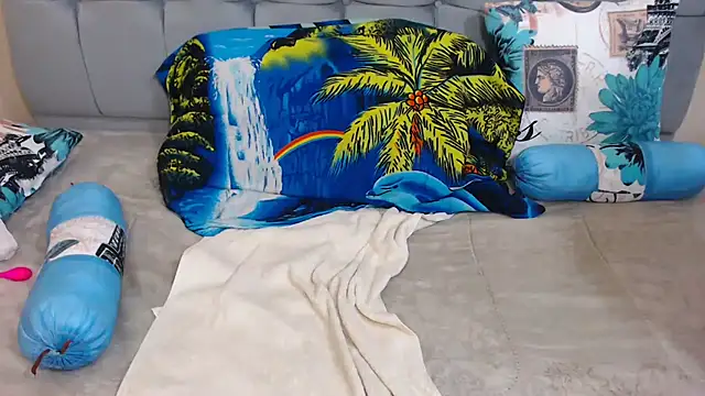 ChocolateClit's cam snapshot