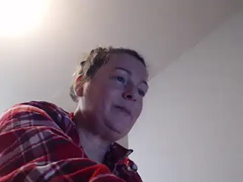 FurryCupLove555's cam snapshot