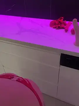 Laraashow live sex cam