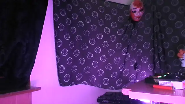 Guyst049's cam snapshot