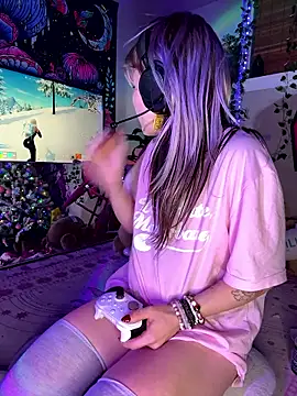 Cutiepiespanks's cam snapshot