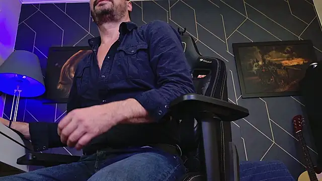 ChrisKox's cam snapshot