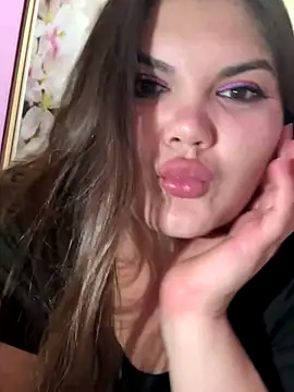 Maru_lovely9922's cam snapshot