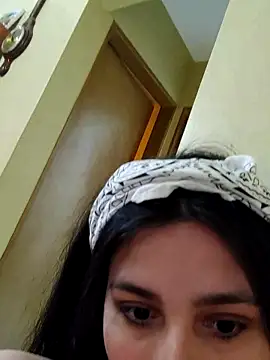 Bigyummmzul live sex cam