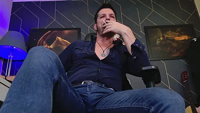 ChrisKox live sex cam