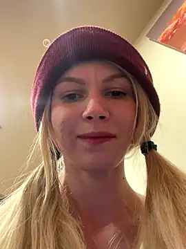 katty_cutey's cam snapshot