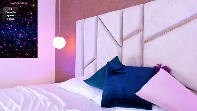 AilishBenson's cam snapshot