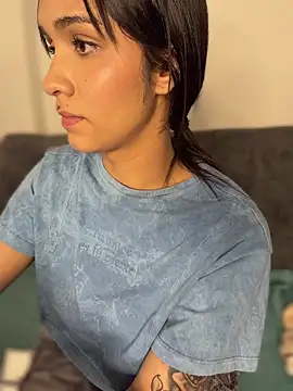 Isabella-Teen's cam snapshot