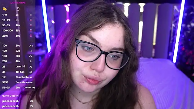 LuxSopphia's cam snapshot