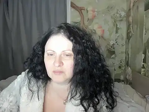 Lillian2's cam snapshot