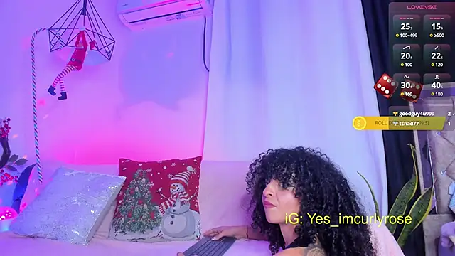 CurlyRose__'s cam snapshot