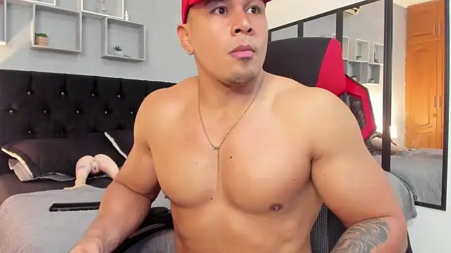 tyler_hank01 live sex cam