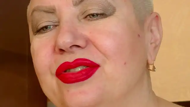 LadyPosh live sex cam