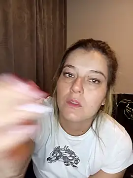 Fernandar2025's cam snapshot