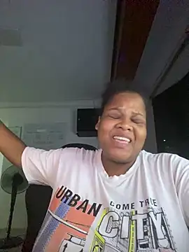 gabrielabrunette69's cam snapshot