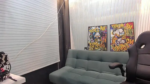 AnitaBrook's cam snapshot