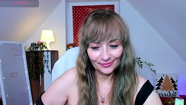 naughtymilane's cam snapshot