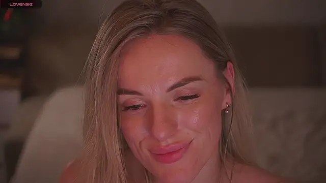 Vanille_Mystery's cam snapshot