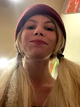 katty_cutey's cam snapshot