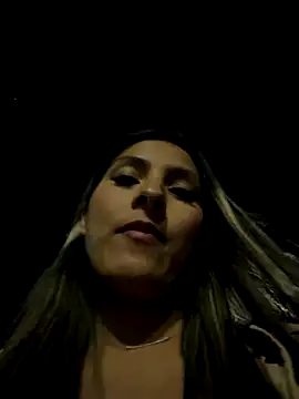 Cami_Leon2's cam snapshot