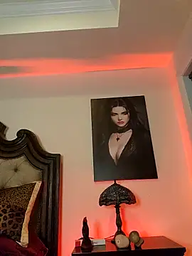BustyVampyre live sex cam