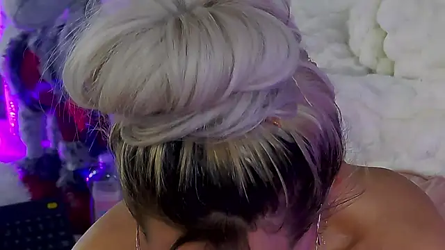 IsabelleEthan's cam snapshot