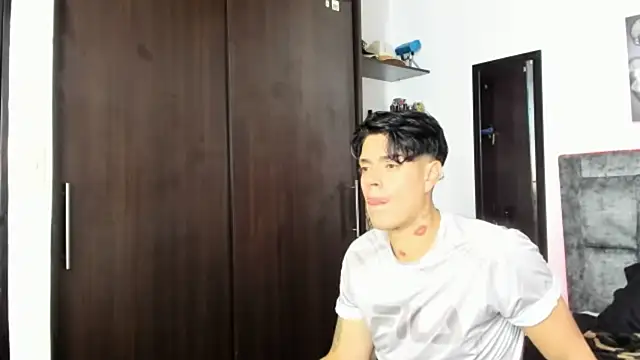 dante_hottx's cam snapshot