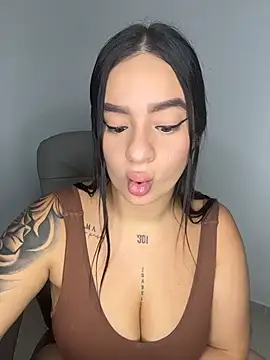 Emily_Kurth23's cam snapshot