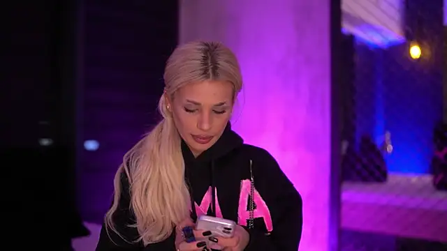 Candy_Ivy live sex cam