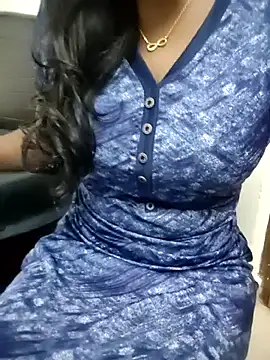 Tamilmallu-duskygirl03's cam snapshot