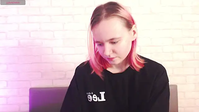 Ericha_Stone's cam snapshot