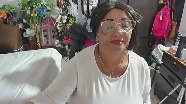 Mrs_mommy_'s cam snapshot