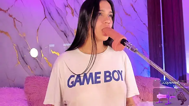 Emmiicute's cam snapshot