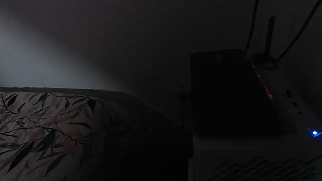 Hot_Horney699's cam snapshot