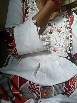 LOVELYKAJALBHABHI's cam snapshot