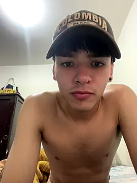 ErickRojass3 live sex cam