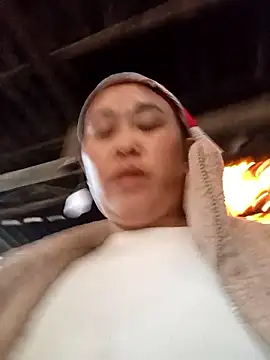 dakota-kis's cam snapshot