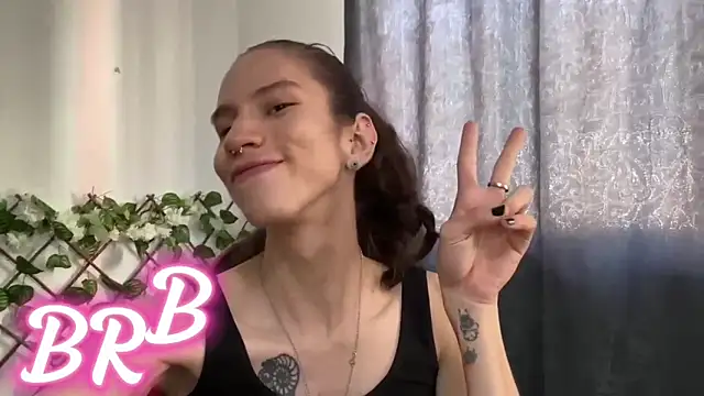 vodkadelulo live sex cam