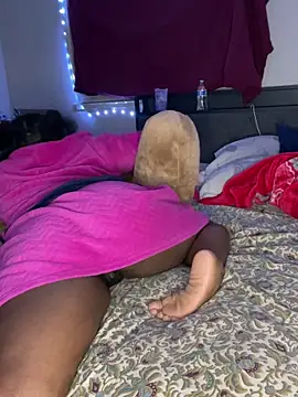 gamingcouple420's cam snapshot