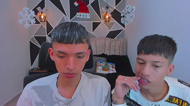 Juan_Nd_Steven's cam snapshot