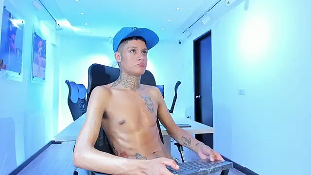 GaelCarter's cam snapshot