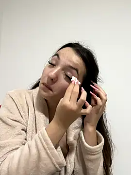 OutsiderMuse's cam snapshot