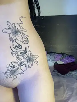 sharlot24's cam snapshot