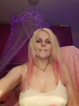 Angeldevilus live sex cam