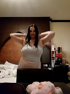 LorraineCatty's cam snapshot