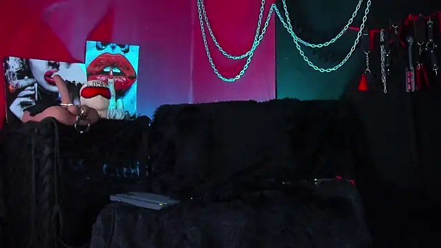 KatrinaStone's cam snapshot