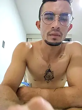 whitebull97's cam snapshot