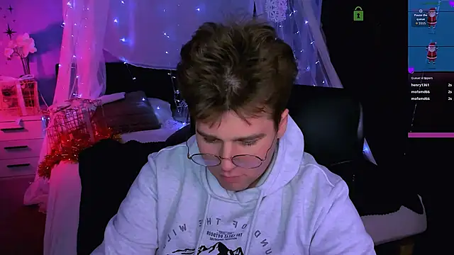 michael_strong_'s cam snapshot