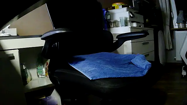 suedel65's cam snapshot